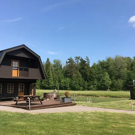 Maetta Puhketalu Parque de Campismo