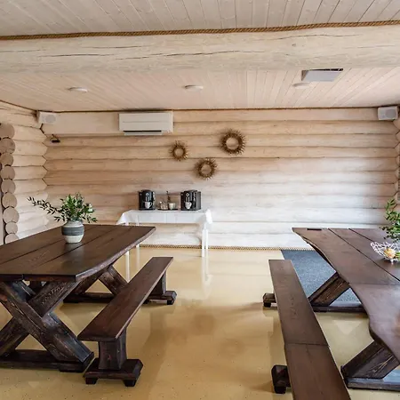 Maetta Puhketalu Tori