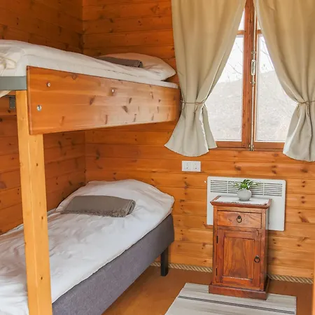 Maetta Puhketalu Camping Tori