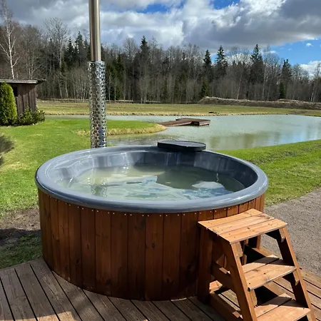 Maetta Puhketalu Camping