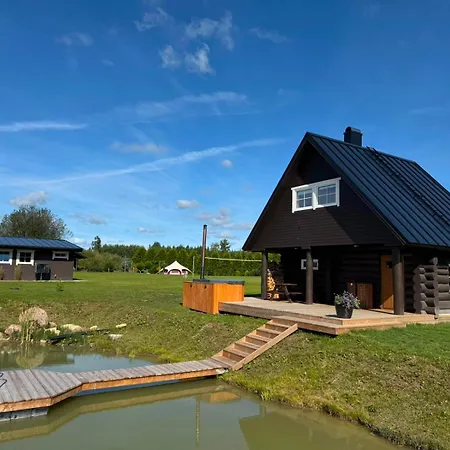 Maetta Puhketalu Camping Tori